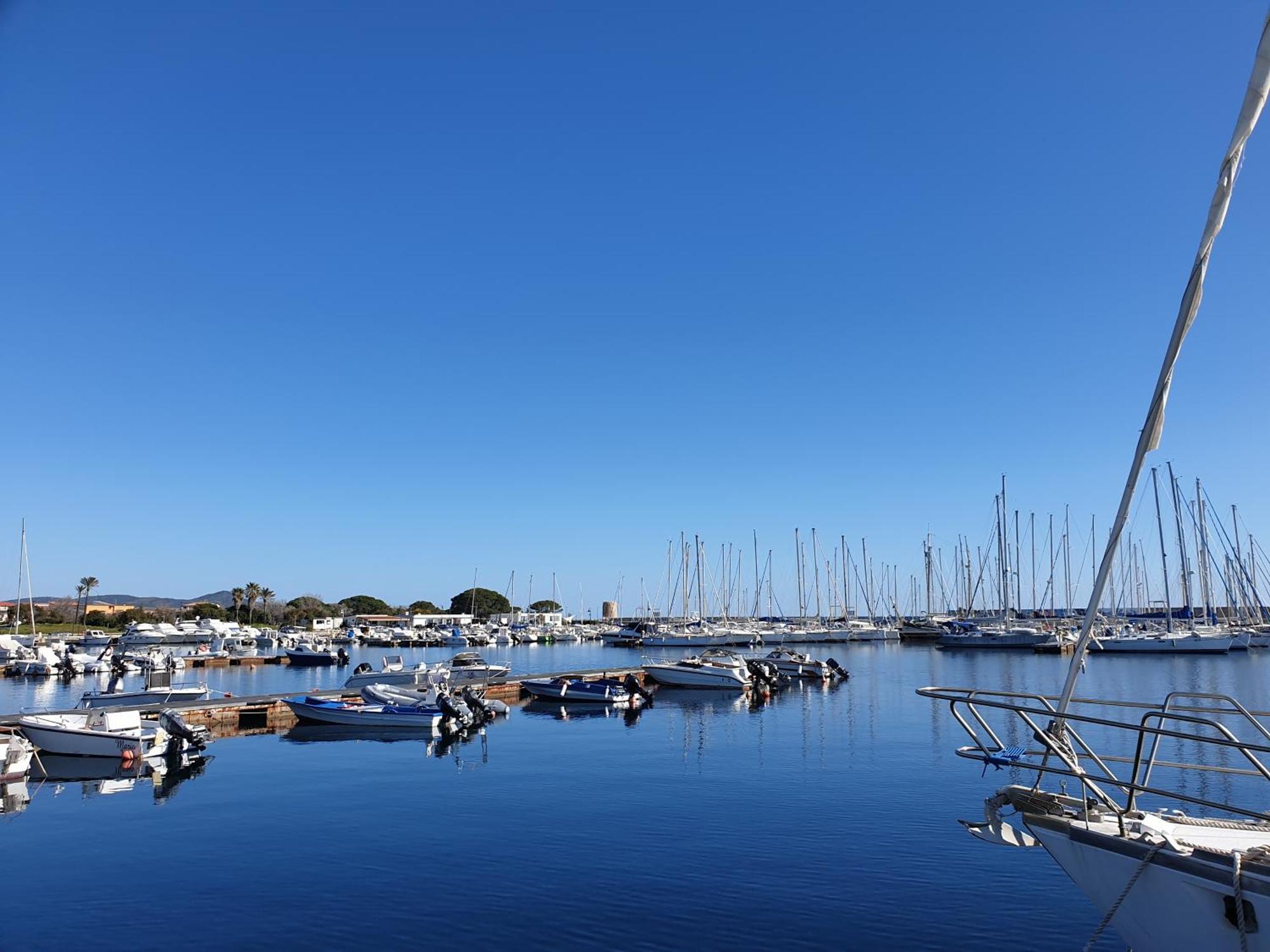 Апарт готель Le Residenze Blu Sardinia Ла-Калетта Екстер'єр фото