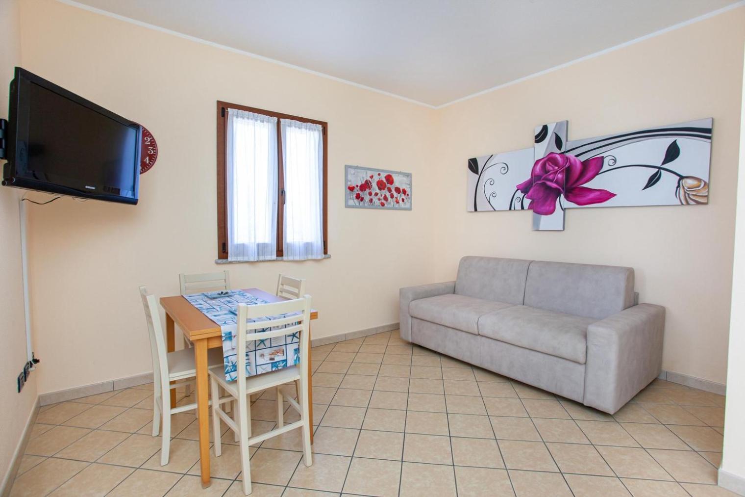 Апарт готель Le Residenze Blu Sardinia Ла-Калетта Екстер'єр фото