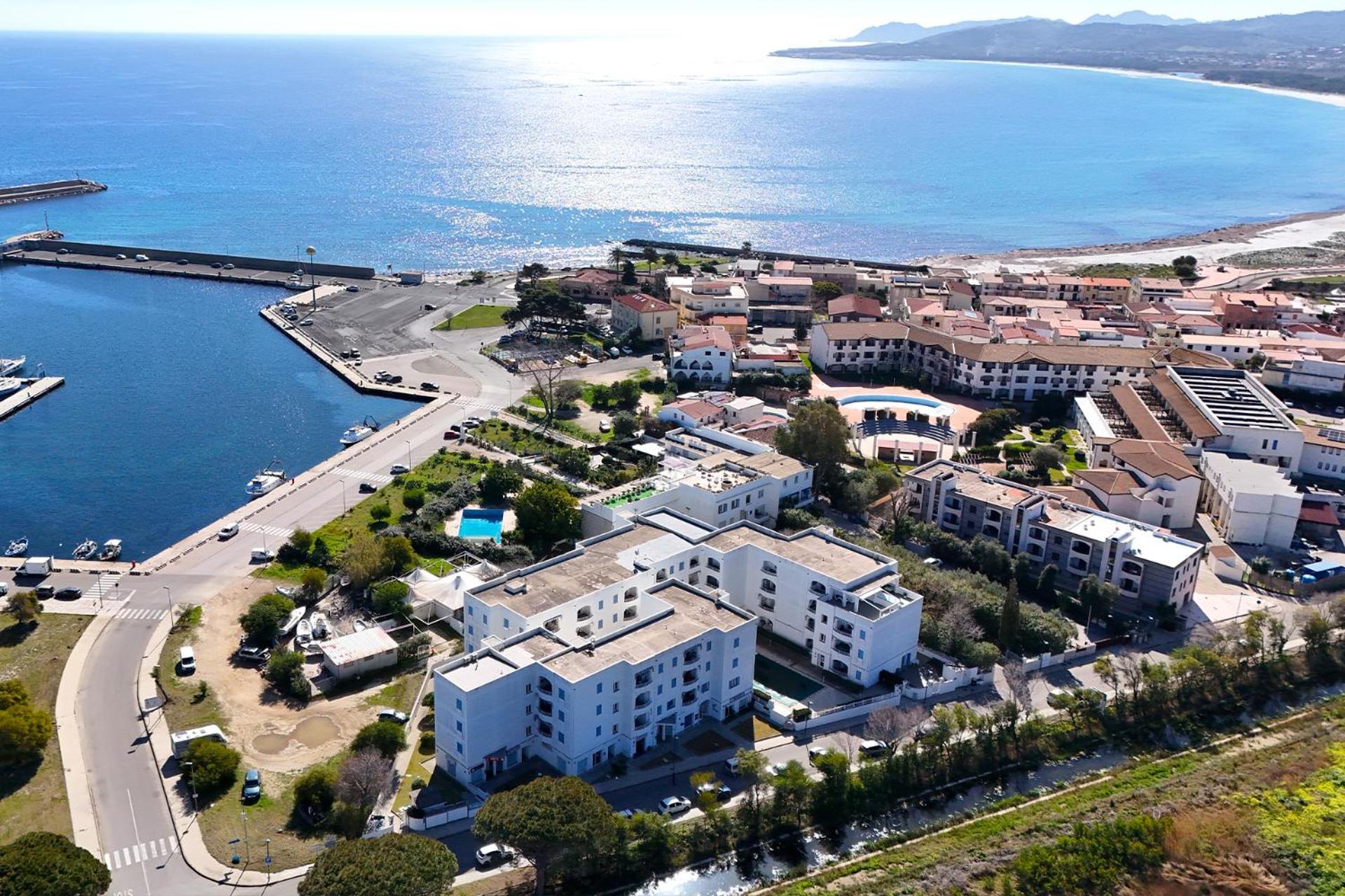 Апарт готель Le Residenze Blu Sardinia Ла-Калетта Екстер'єр фото